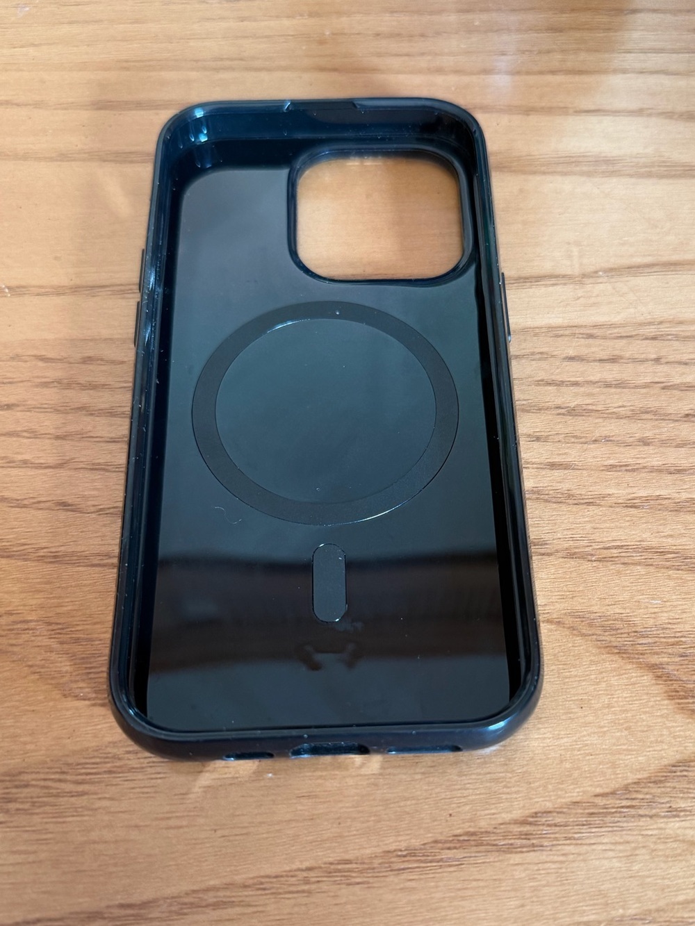 Velvet Caviar Chrome Skulls Phone Case - iPhone 14 Pro - Picture 3 of 7